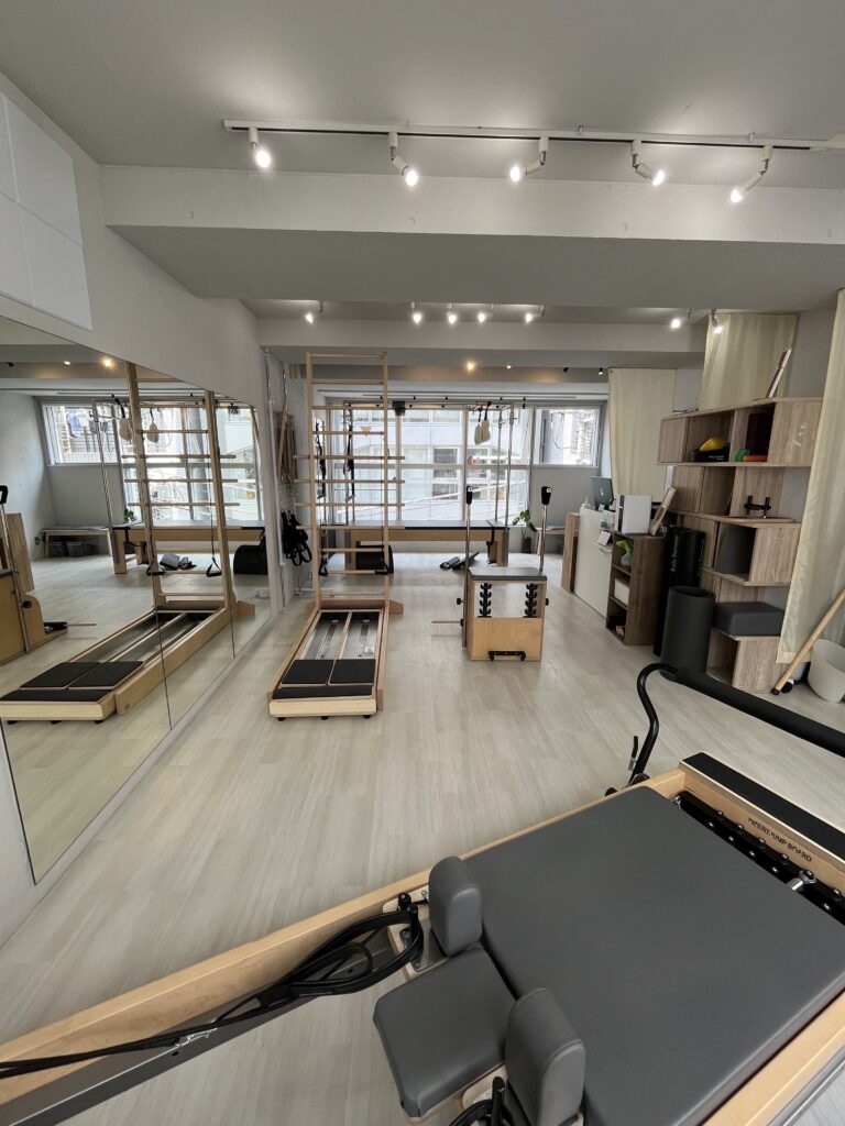 ピラティススタジオ『ルルト』恵比寿店スタジオ内観