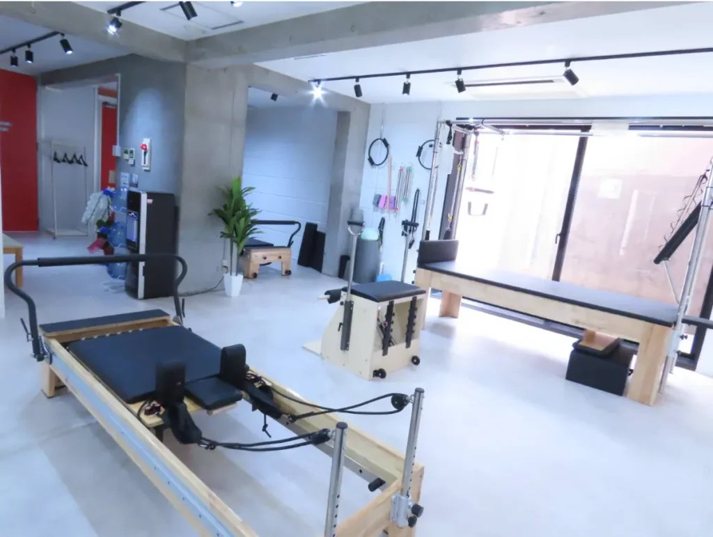 ピラティススタジオ『ルルト』三軒茶屋店内観