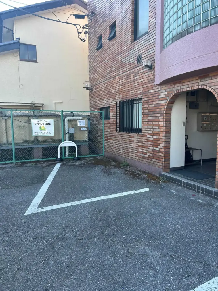 ピラティススタジオ『ルルト』宇都宮店駐車場