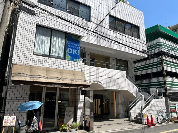 ピラティススタジオ『ルルト』烏丸御池店外観