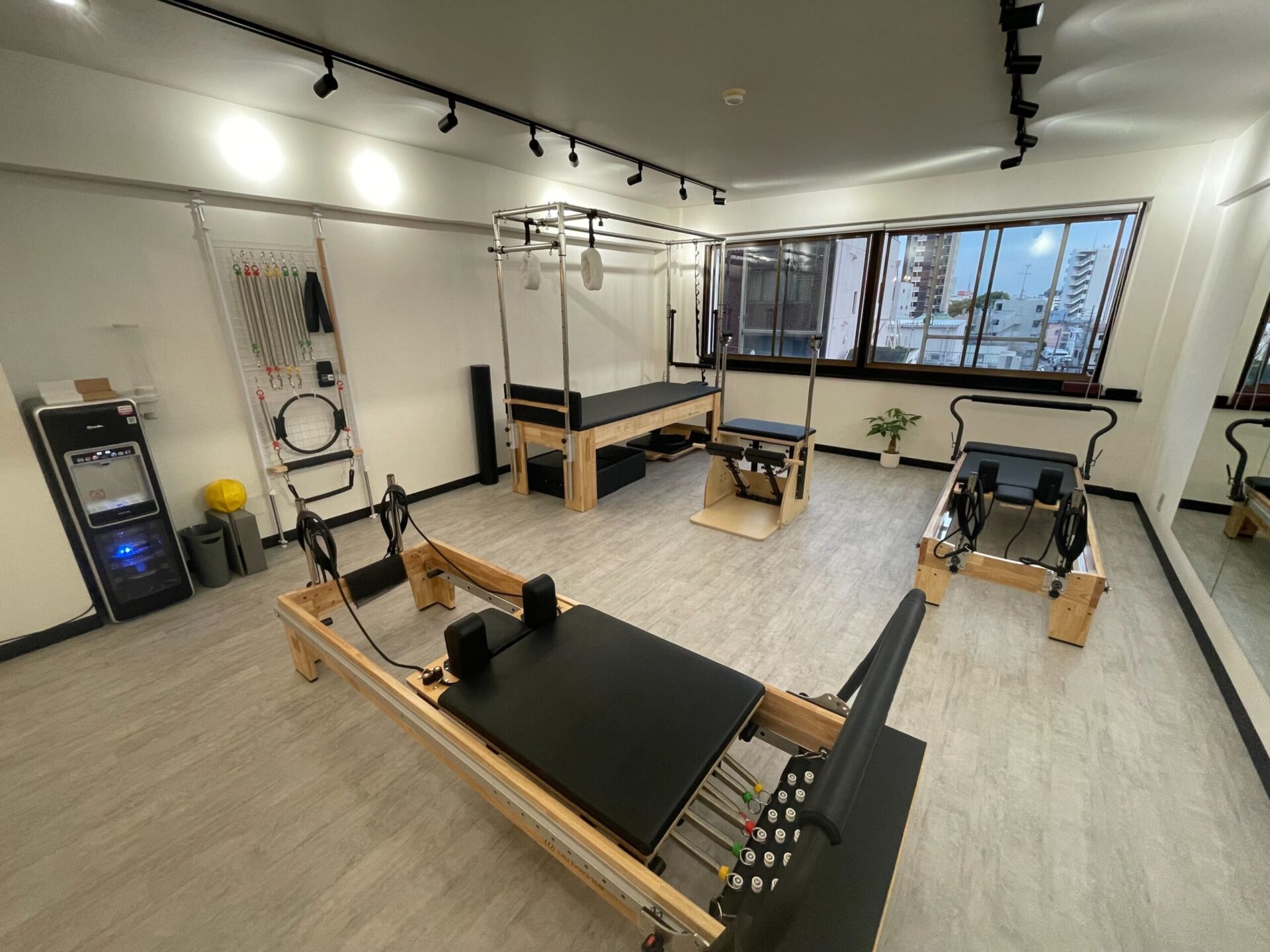 ピラティススタジオルルト金山店スタジオ